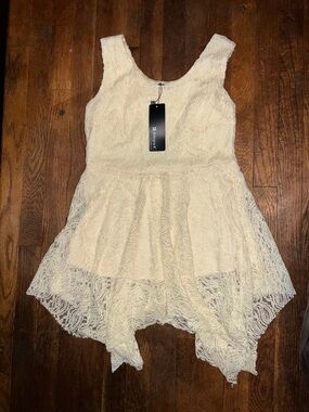 Ivory Lace Handkerchief Hem Top